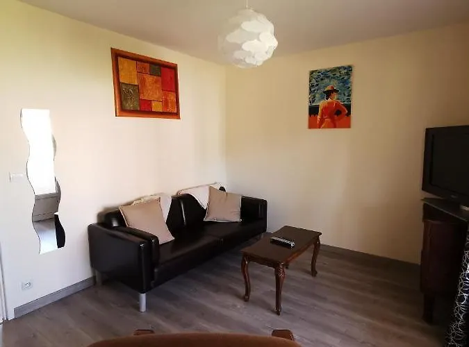 Petite Maisonnette De Plein Pied 別荘 Le Taillan-Médoc